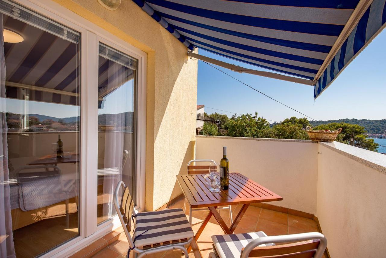 Apartment Dvorine Tisno
