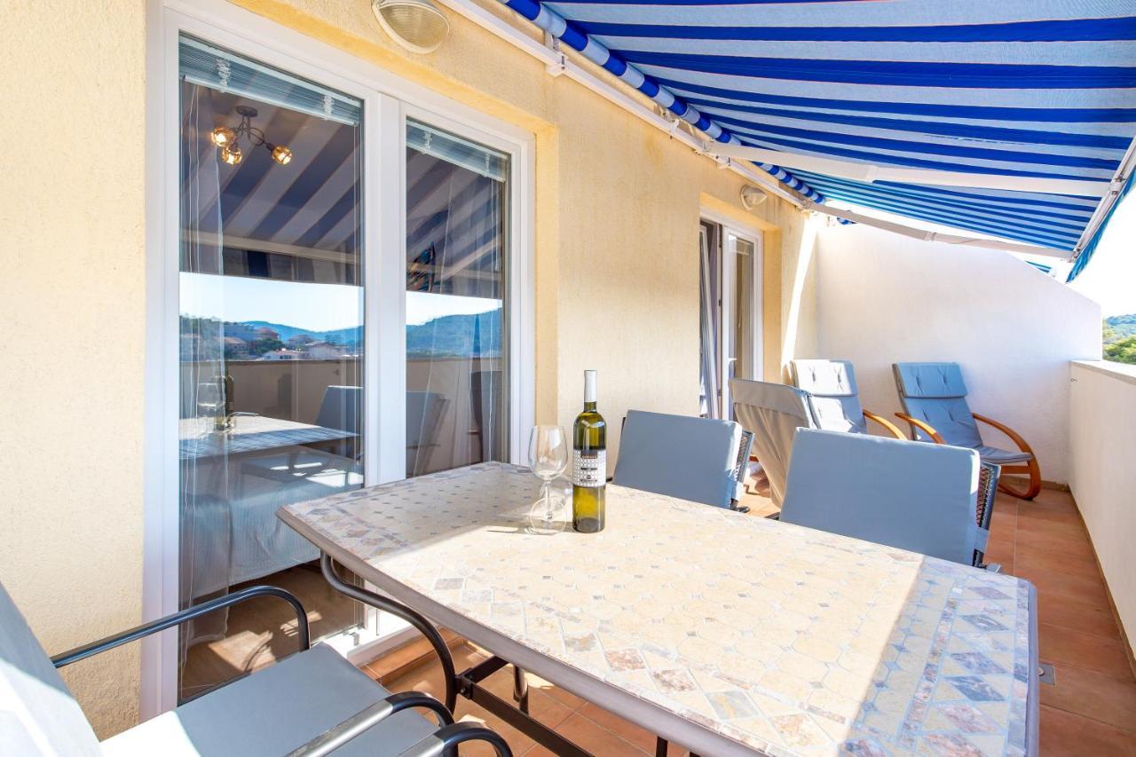 Apartment Dvorine Tisno